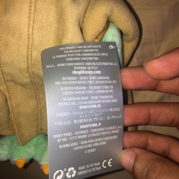 Disney Limited Edition Baby Yoda Plush - Picture 4 of 4